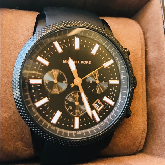 Michael Kors watch - Picture 2 of 5